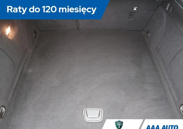 Opel Astra cena 44000 przebieg: 135088, rok produkcji 2019 z Łęczna małe 232
